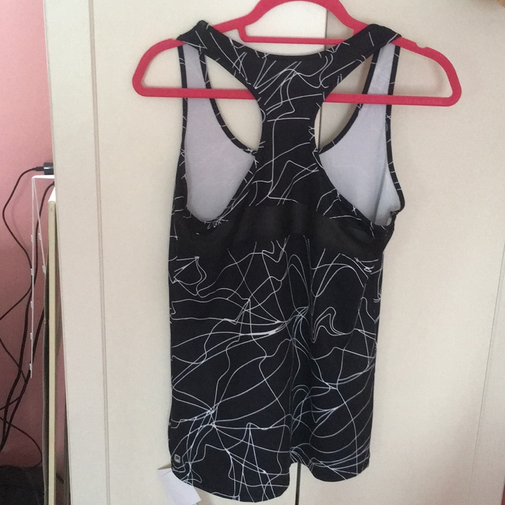 Fabletics Mary Tank - Picture 2 of 4